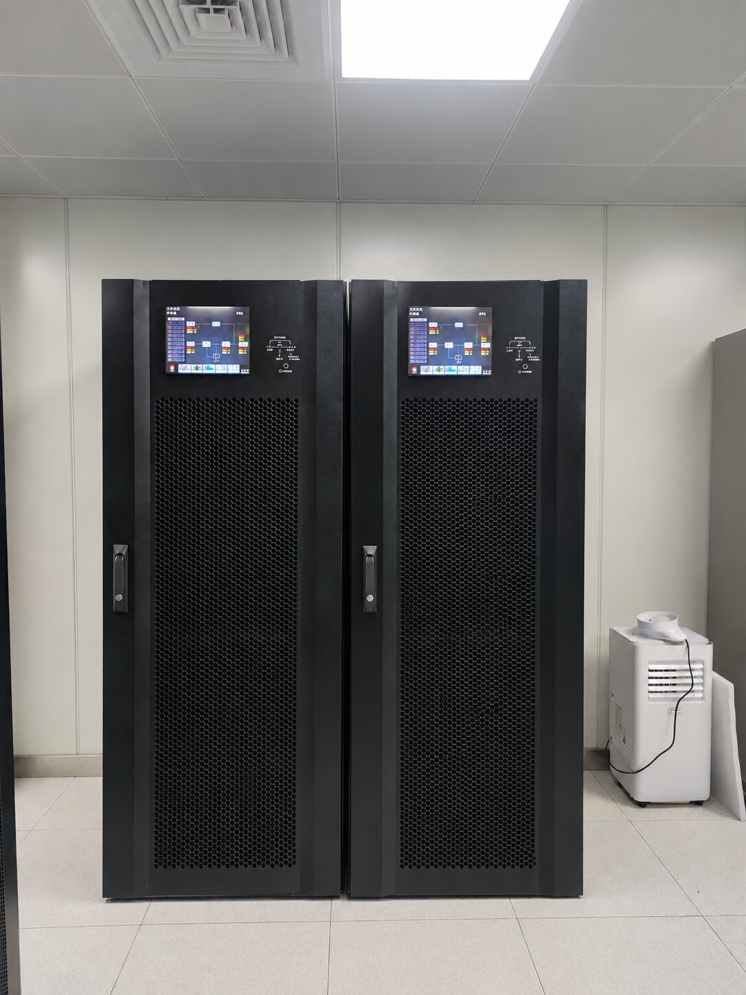 UPS cho trung tâm dữ liệu